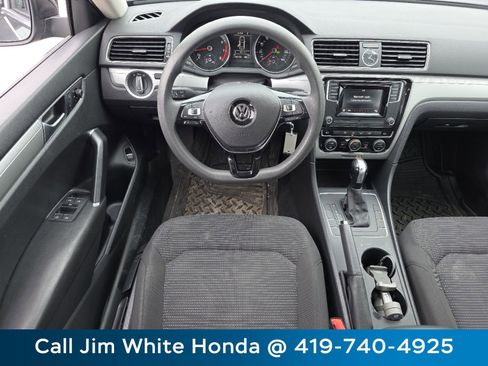 Used 2016 Volkswagen Passat 1.8T S image 25