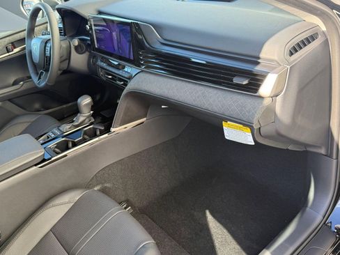 New 2026 Toyota Camry Hybrid AWD/4WD image 34