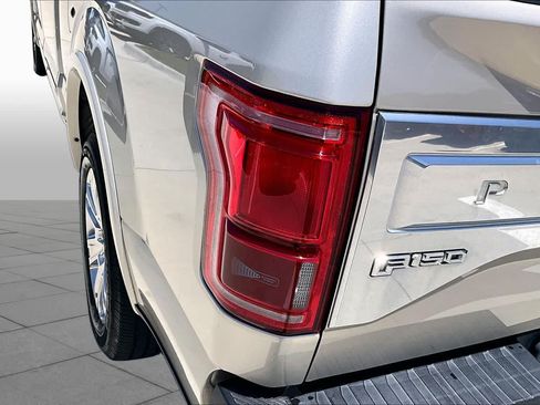Used 2017 Ford F150 Platinum RWD image 28