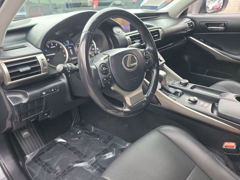 Used 2016 Lexus IS 200t image 18