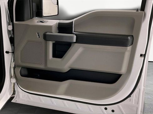 Used 2019 Ford F150 XLT w/ Equipment Group 301A Mid image 24