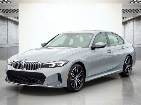 Used 2023 BMW 330i xDrive Sedan w/ M Sport Package AWD/4WD image 11