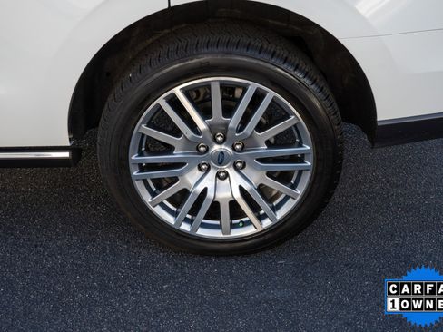 Used 2024 Ford Expedition Limited AWD/4WD image 9