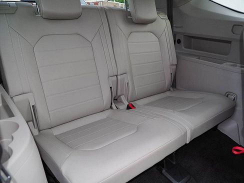 Used 2021 Volkswagen Atlas SEL Premium AWD/4WD image 22