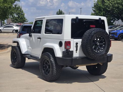 Used 2013 Jeep Wrangler Sport AWD/4WD image 3
