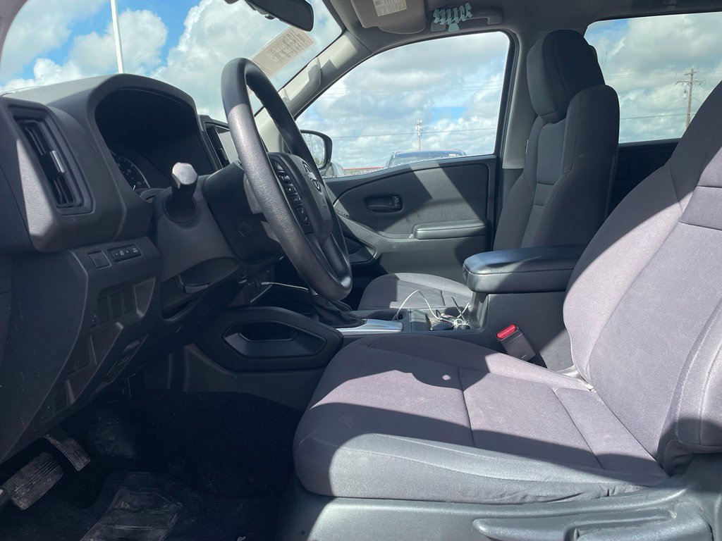 Used 2025 Nissan Frontier S RWD image 13