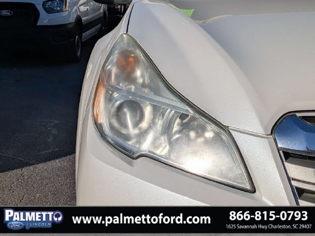 Used 2014 Subaru Outback 2.5i Premium AWD/4WD image 9