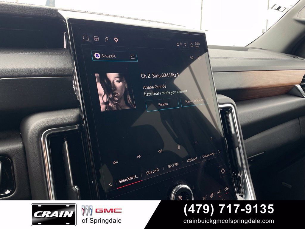 Used 2025 GMC Yukon Denali w/ Advanced Technology Package AWD/4WD image 16