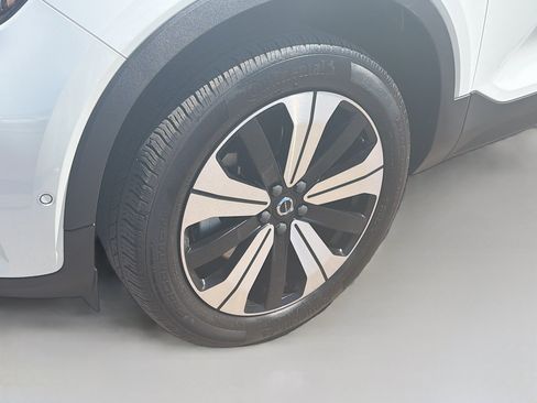 Used 2023 Volvo C40 P8 Recharge Plus w/ Protection Package Premier AWD/4WD image 11