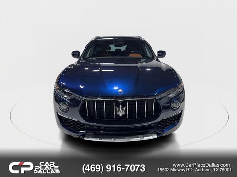 Used 2019 Maserati Levante GranLusso image 5