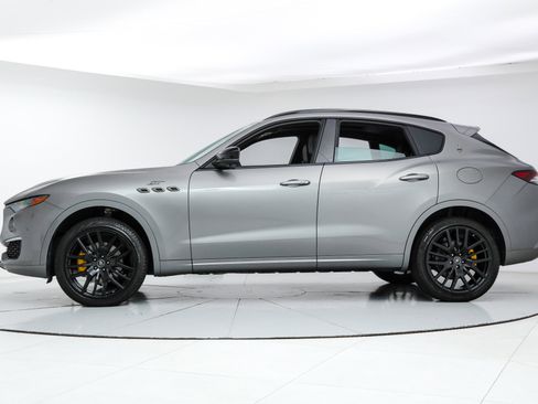 Used 2022 Maserati Levante GT image 2