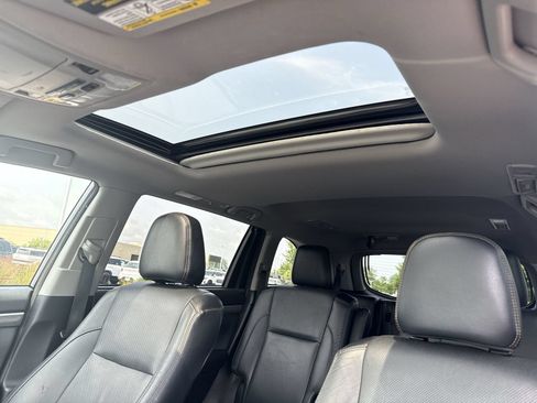 Used 2018 Toyota Highlander Limited AWD/4WD image 23