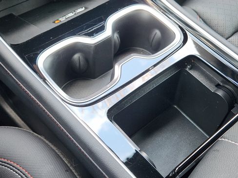 Used 2024 Chevrolet Traverse RS image 20