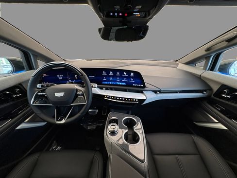 New 2026 Cadillac Optiq Luxury 1 RWD image 21
