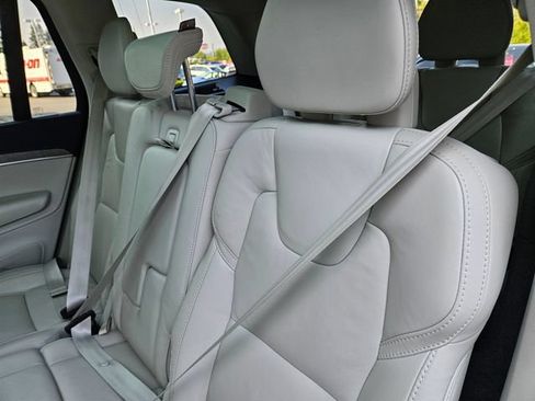 Used 2023 Volvo XC90 B6 Ultimate w/ Protection Package AWD/4WD image 15