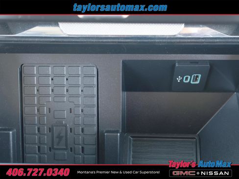 Used 2024 Ford F250 Lariat w/ Tremor Off-Road Package image 23