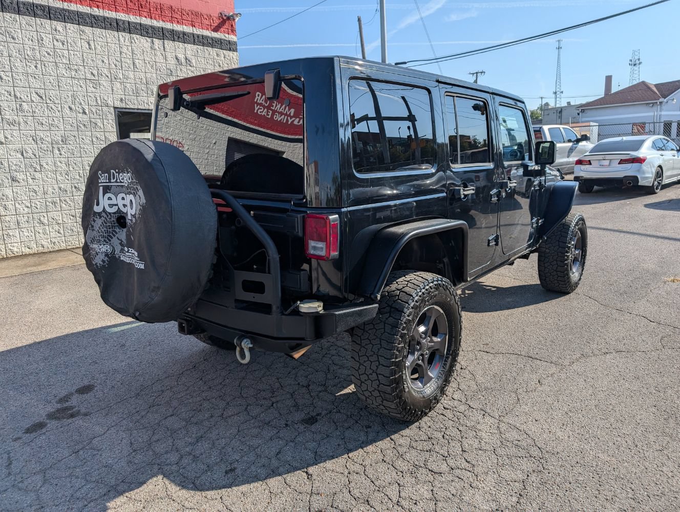 Used 2014 Jeep Wrangler Unlimited Rubicon w/ Connectivity Group AWD/4WD image 6