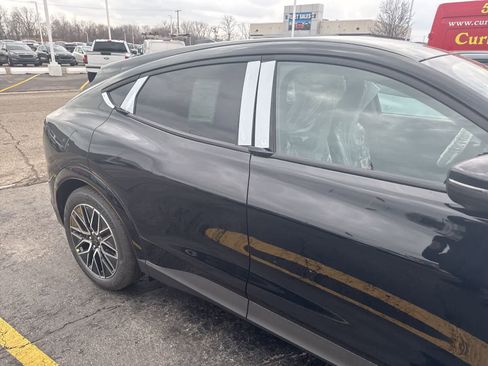 New 2026 Ford Mustang Mach-E Premium image 22