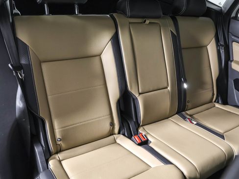 Used 2023 Volkswagen Atlas Cross Sport SE image 41