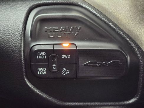 Used 2019 RAM 2500 Laramie image 40