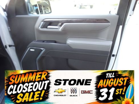 Certified 2022 Chevrolet Silverado 1500 LTZ w/ Technology Package AWD/4WD image 29