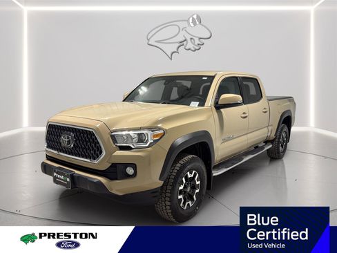Used 2018 Toyota Tacoma TRD Off-Road w/ Technology Package AWD/4WD image 1
