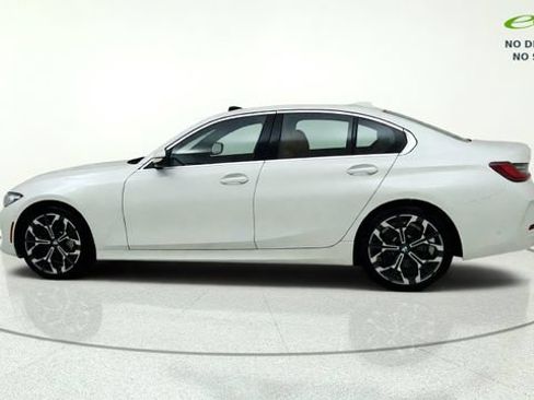 Used 2025 BMW 330i Sedan RWD image 6