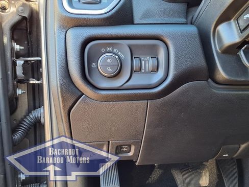Used 2024 RAM 2500 Laramie w/ Sport Appearance Package image 15