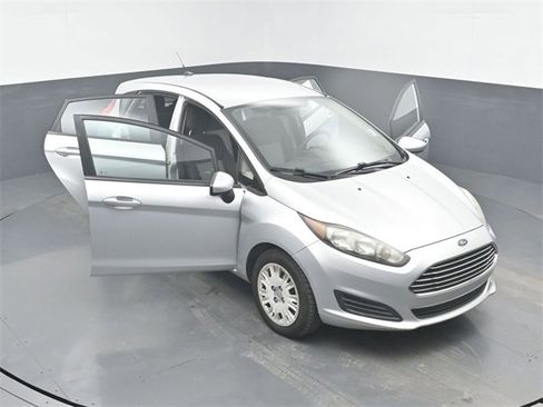Used 2016 Ford Fiesta S image 45