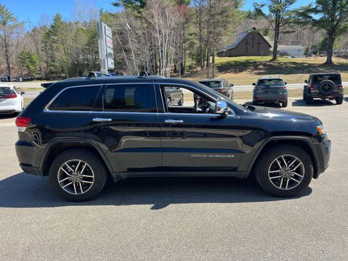 Used 2020 Jeep Grand Cherokee Limited w/ Trailer Tow Group IV AWD/4WD image 4