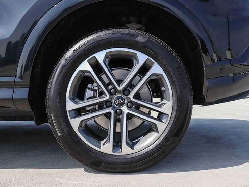 Used 2025 Audi Q5 Premium w/ Convenience Package AWD/4WD image 13