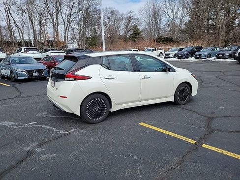 Used 2023 Nissan Leaf SV Plus image 5