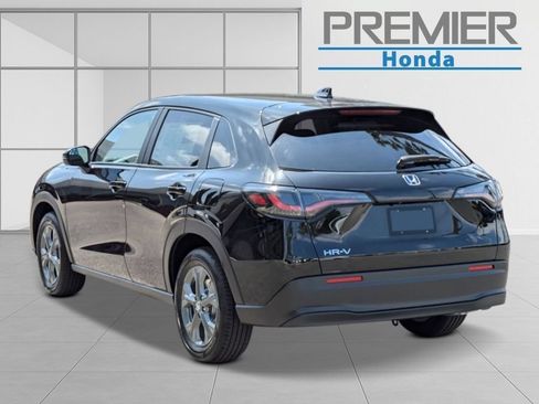 New 2027 Honda HR-V LX image 2