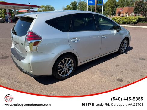 Used 2015 Toyota Prius V Five w/ Advanced Technology Package FWD image 5