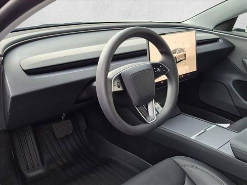 Used 2025 Tesla Model 3 Long Range RWD image 10