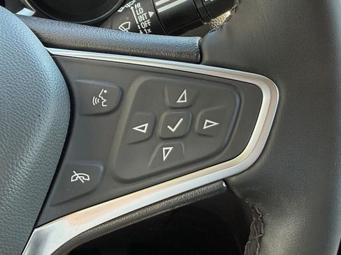 Used 2023 Chevrolet Equinox LT FWD image 17