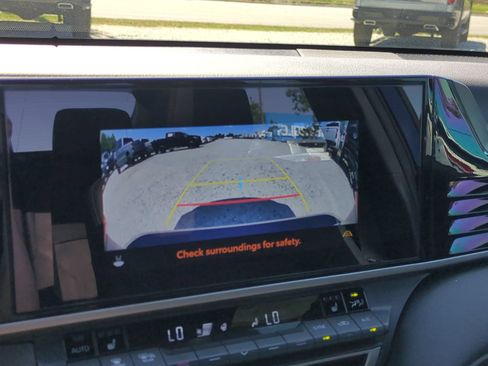Used 2025 Toyota Camry XSE FWD image 25