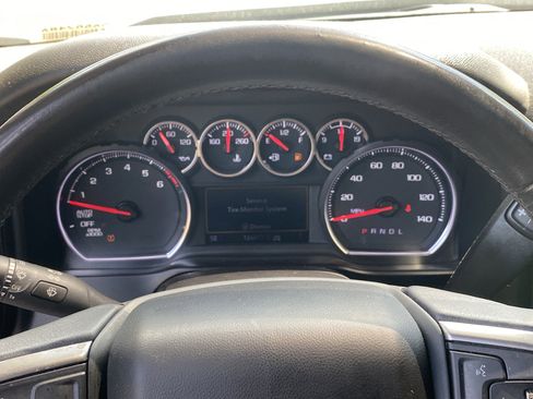 Used 2021 Chevrolet Silverado 1500 LT Trail Boss w/ Convenience Package II image 10