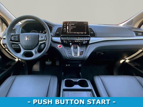 Certified 2026 Honda Odyssey EX-L image 7