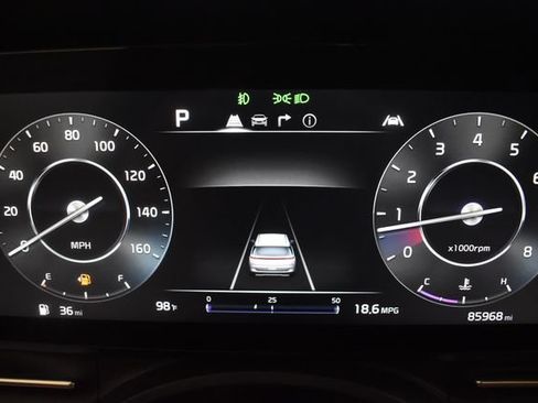 Used 2022 Kia Carnival SX Prestige FWD image 26