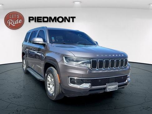 Certified 2022 Jeep Wagoneer Series I AWD/4WD image 3