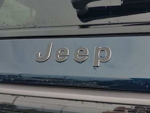 New 2026 Jeep Grand Wagoneer 4WD image 7