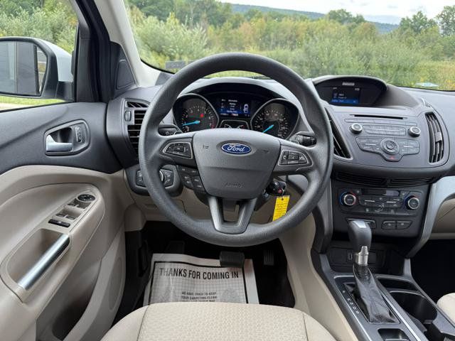 Used 2017 Ford Escape SE AWD/4WD image 12