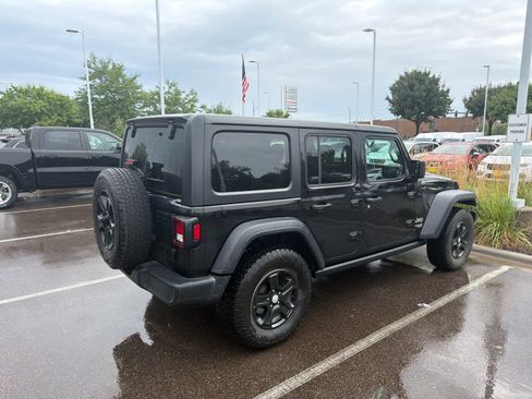 Used 2018 Jeep Wrangler Unlimited Sport S AWD/4WD image 4
