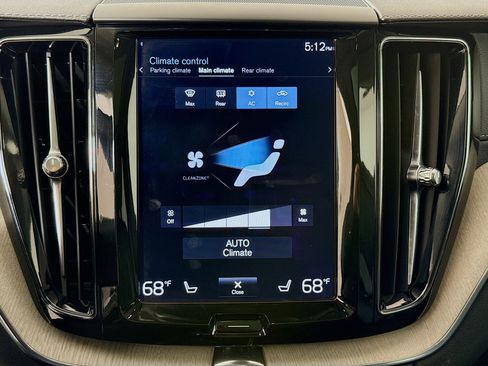 Used 2018 Volvo XC60 T5 Inscription w/ Convenience Package image 17