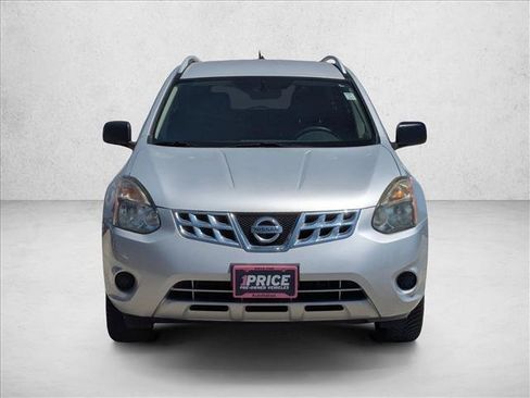 Used 2015 Nissan Rogue S w/ Convenience Package FWD image 2