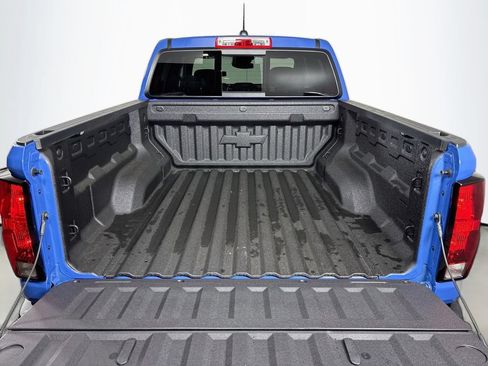 New 2026 Chevrolet Colorado Trail Boss AWD/4WD image 25