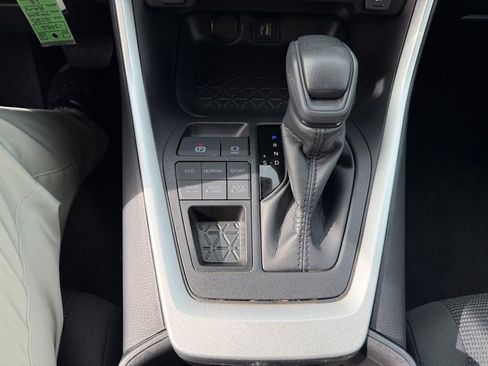 Certified 2025 Toyota RAV4 LE image 22