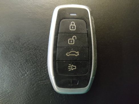 Used 2021 Dodge Durango SXT w/ 3rd Row Seating Group AWD/4WD image 32