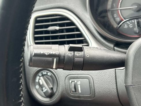 Used 2020 Dodge Journey Crossroad FWD image 33